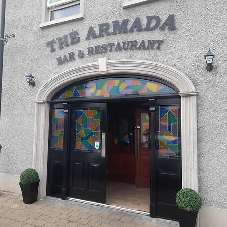 The Armada Bar And Restaurant Bed & Breakfast Armoy Eksteriør bilde